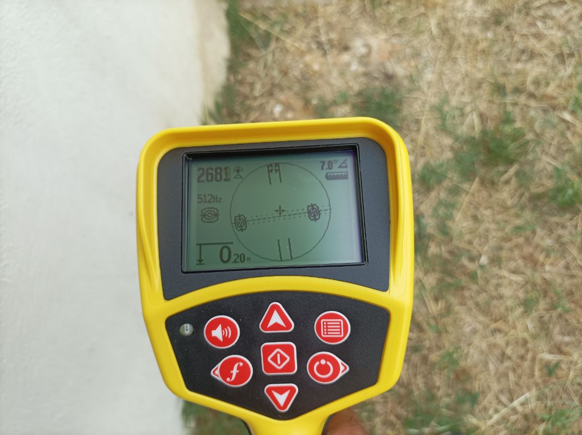 La fuite est mise en lumière — gaz traceur N₂/H₂, précision ±2 cm